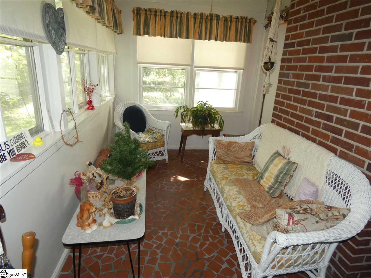 200 Davidson Street Clinton, SC 29325 - Photo 9 of 23 Gallery Image 9
