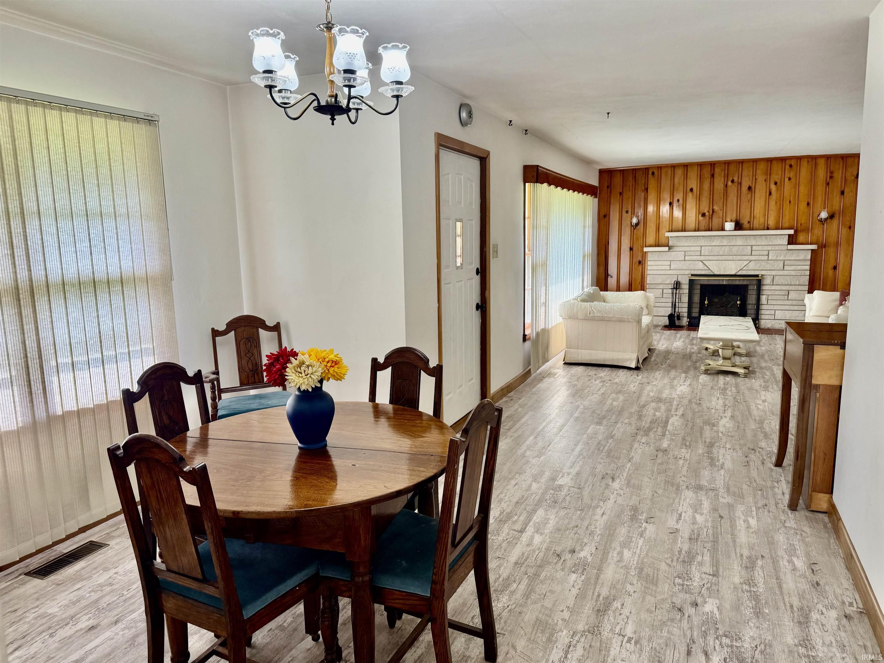 5569 South Fairfax Road Bloomington, IN 47401 - Photo 13 of 23