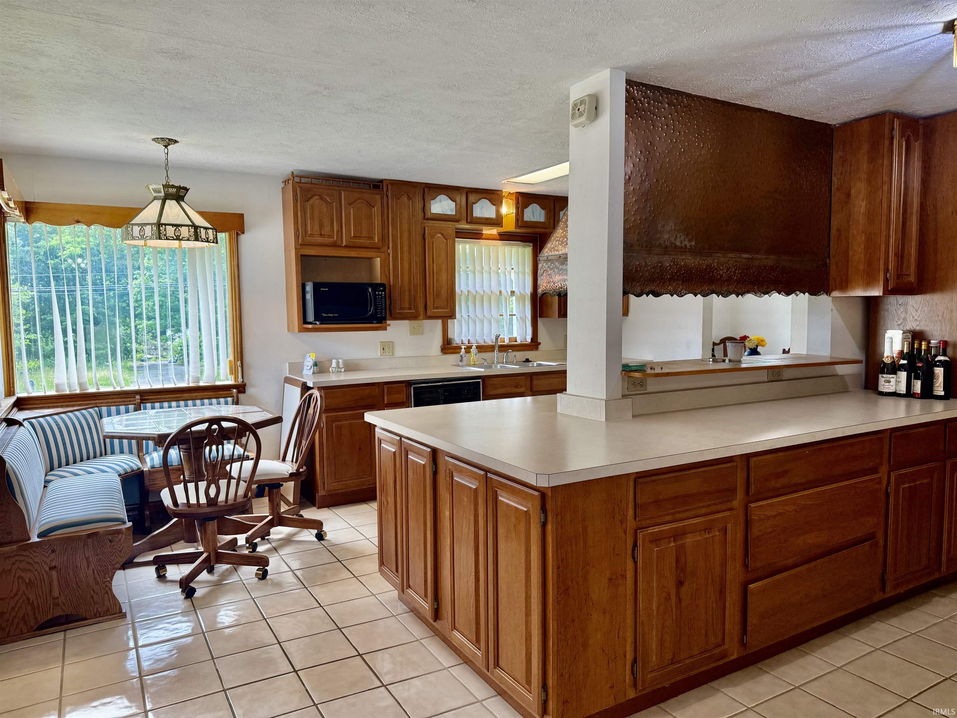 5569 South Fairfax Road Bloomington, IN 47401 - Photo 7 of 23