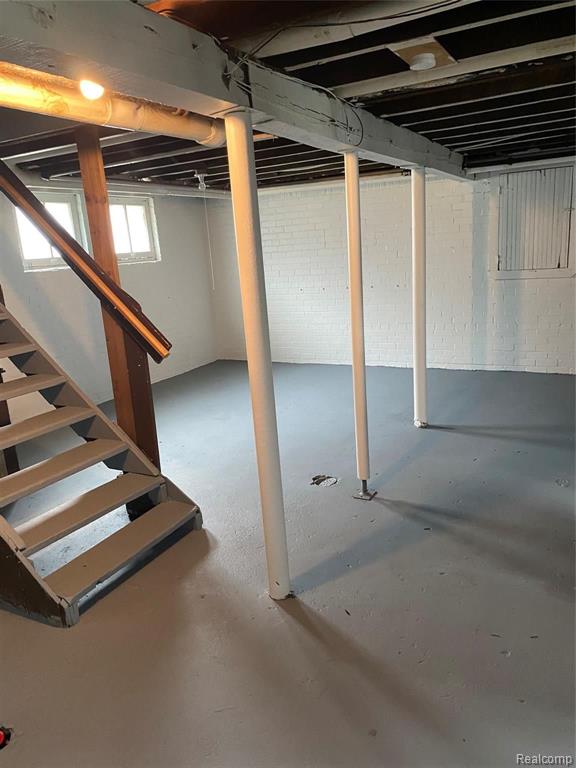 7315 Weingartz Street Center Line, MI 48015 - Photo 21 of 23