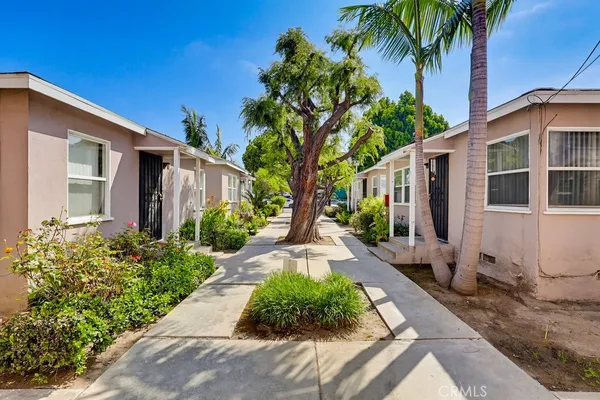 $1,450,000 | 2661 Lime Avenue, Signal Hill, CA 90755