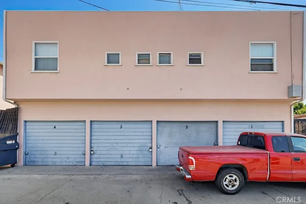 $1,450,000 | 2661 Lime Avenue, Signal Hill, CA 90755