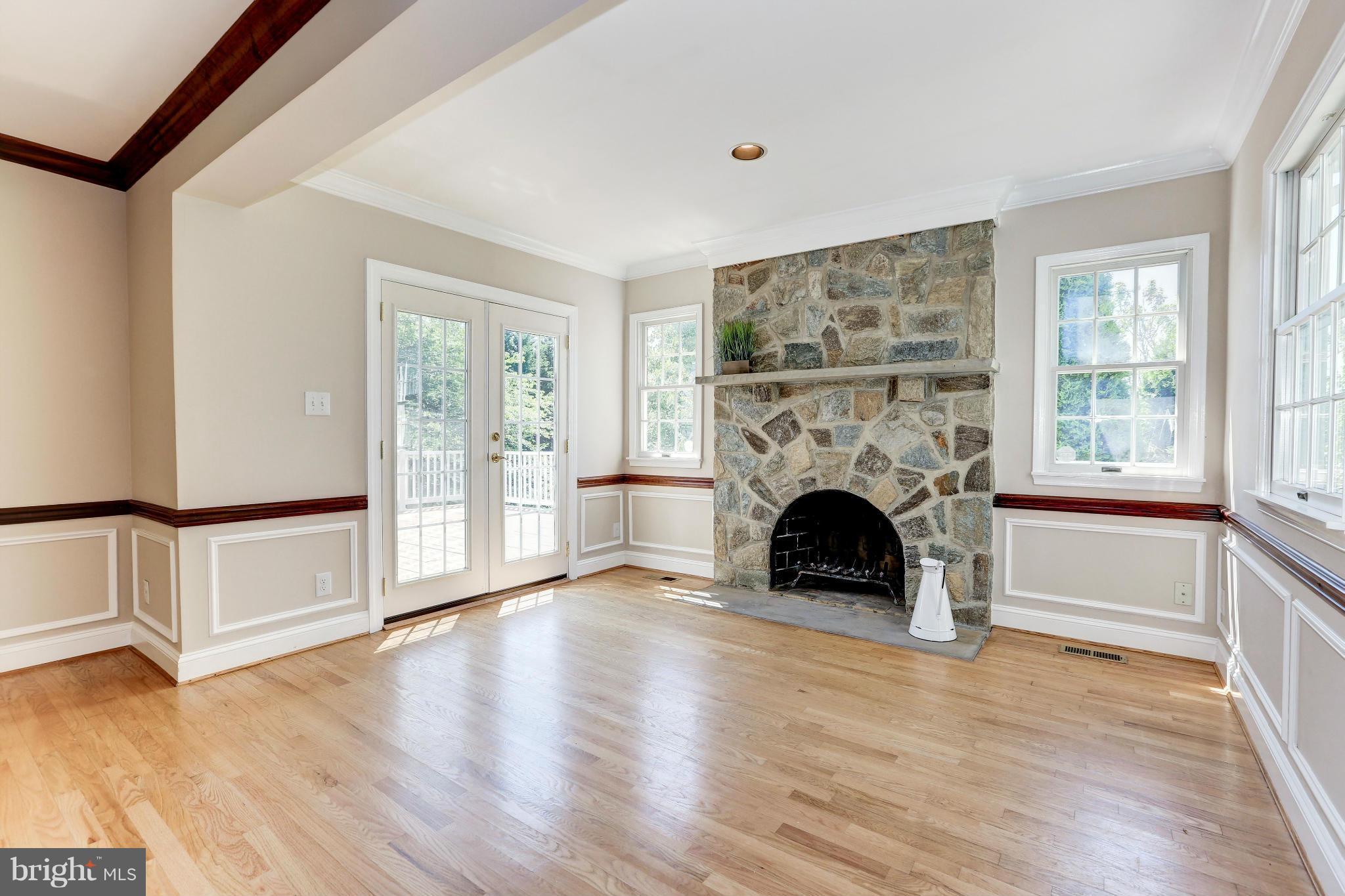 12640 High Meadow Road North Potomac, MD 20878 - Photo 12 of 30 Family Room