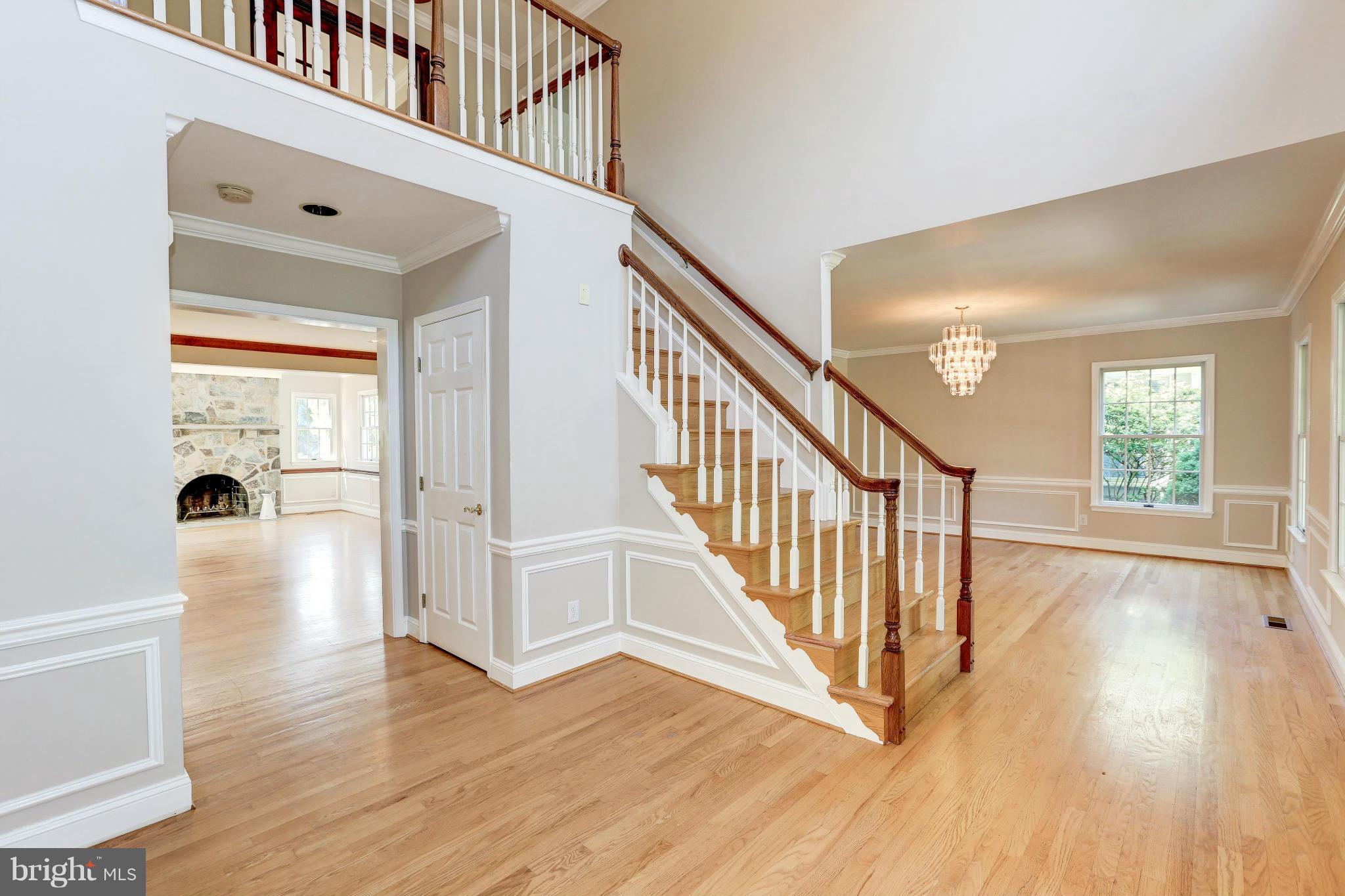 12640 High Meadow Road North Potomac, MD 20878 - Photo 4 of 30 Two Story Foyer