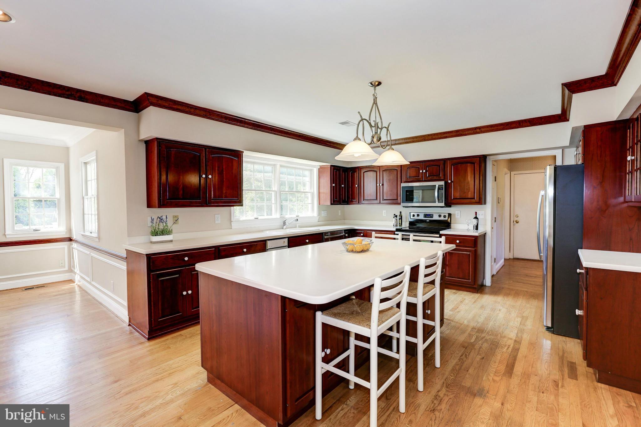 12640 High Meadow Road North Potomac, MD 20878 - Photo 9 of 30 Kitchen