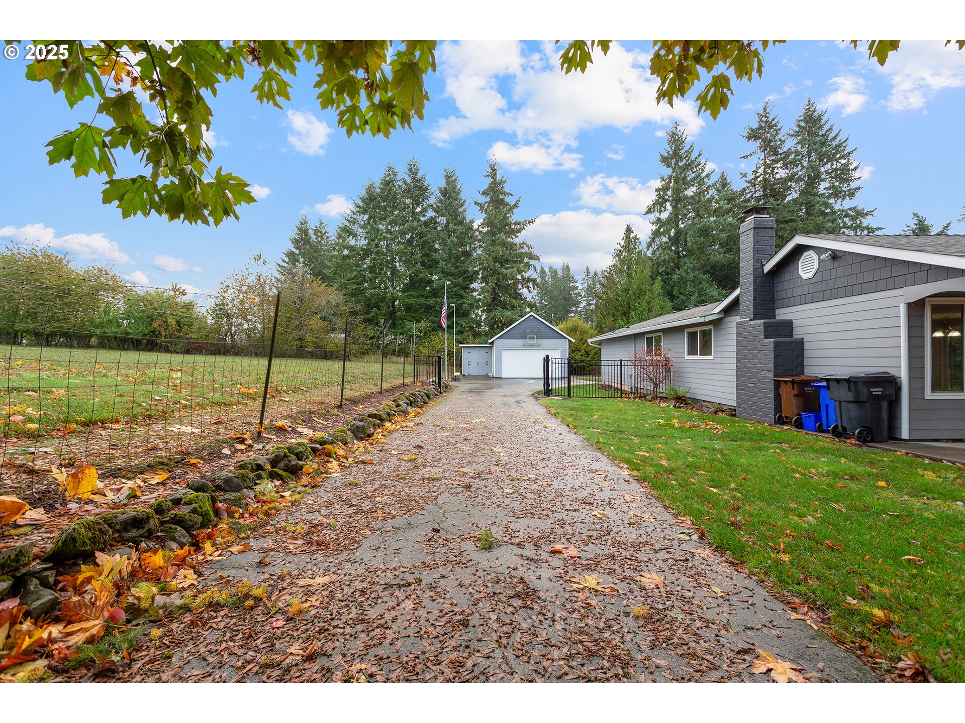 16170 South Stoltz Road Oregon City, OR 97045 - Photo 3 of 42 Gallery Image 3