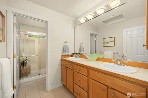 $699,000 | 1601 Northeast Katsura Street, Unit 103, Issaquah, WA 98029