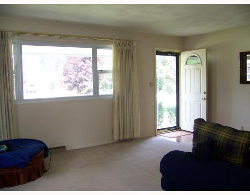 2610 Edison Road South Bend, IN 46615 - Photo 5 of 11 Gallery Image 5