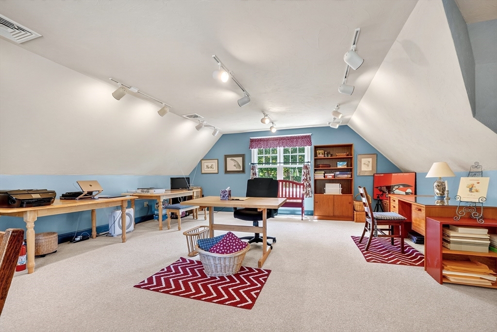 10 Rockmeadow Road Westwood, MA 02090 - Photo 31 of 40