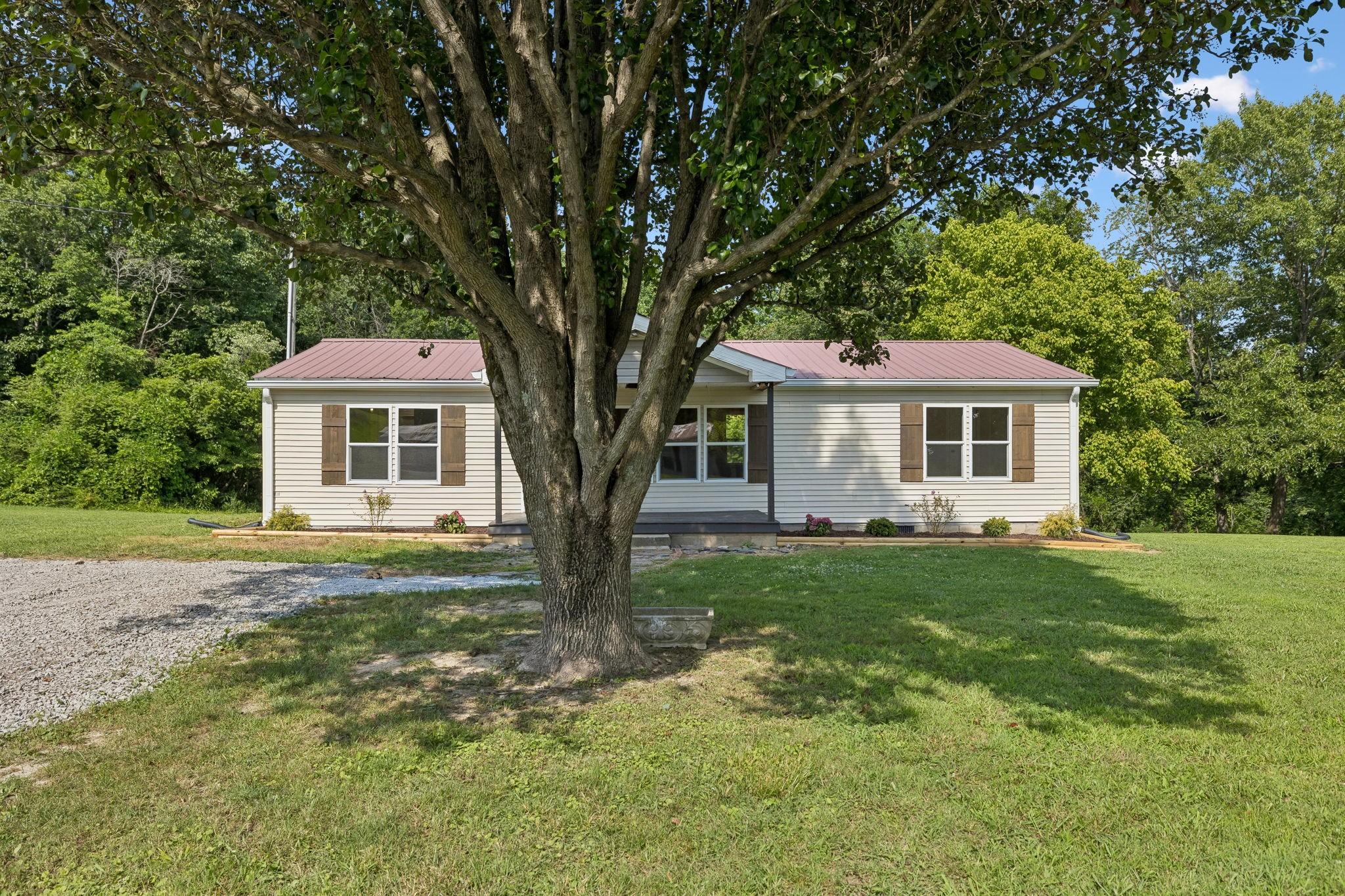 5219 Hancock Road Silver Point, TN 38582 - Photo 2 of 34