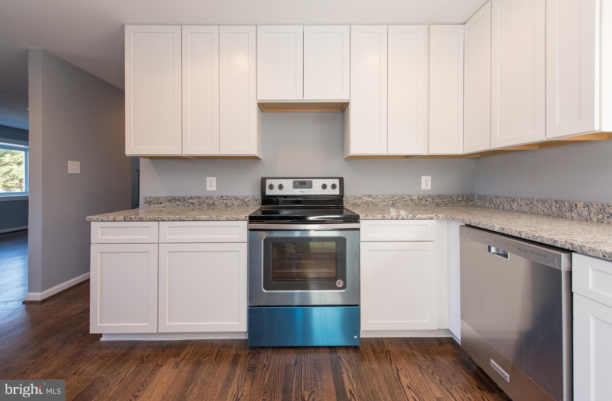 10601 Johns Hopkins Road Laurel, MD 20723 - Photo 8 of 28 New Fully Renovated Kitchen