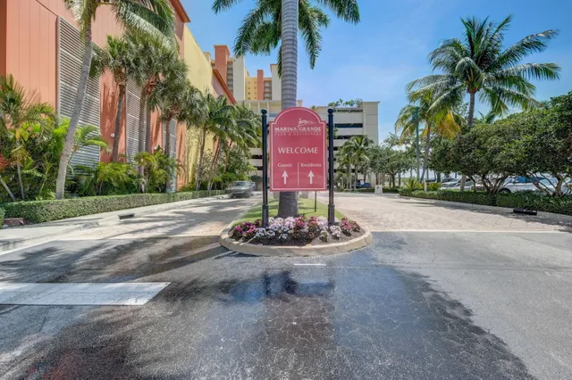 $4,800 | 2640 Lake Shore Drive, Unit 2008, Riviera Beach, FL 33404