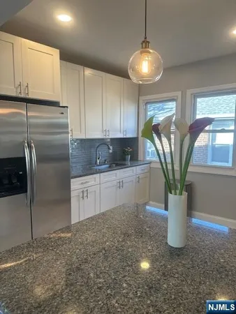 $2,650 | 43 Brookline Avenue, Unit 2, Nutley, NJ 07110