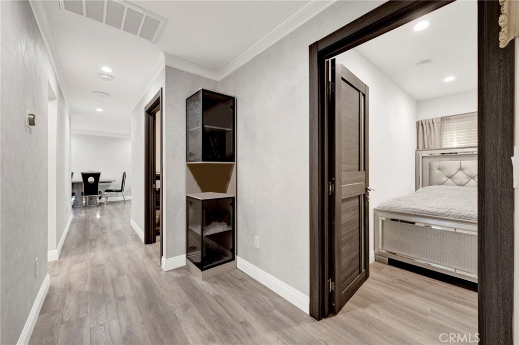 8150 Ranchito Avenue Panorama City, CA 91402 - Photo 15 of 34