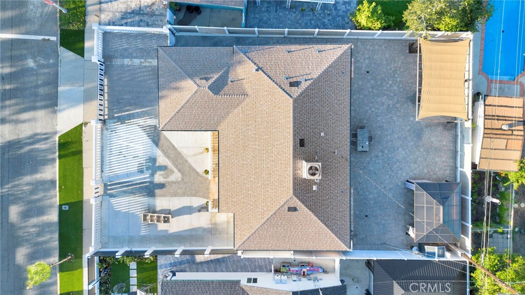 8150 Ranchito Avenue Panorama City, CA 91402 - Photo 8 of 34