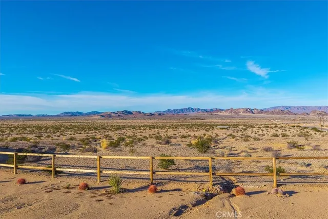 $160,000 | 5048 Godwin Road, Twentynine Palms, CA 92277