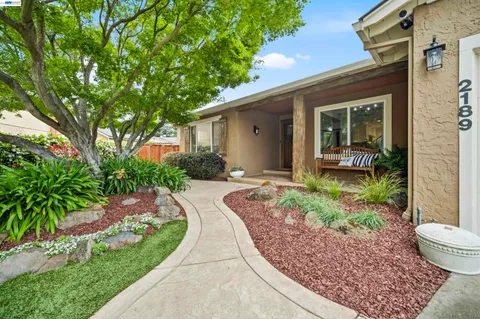 $2,399,000 | 2189 Corte Ricardo, Pleasanton, CA 94566