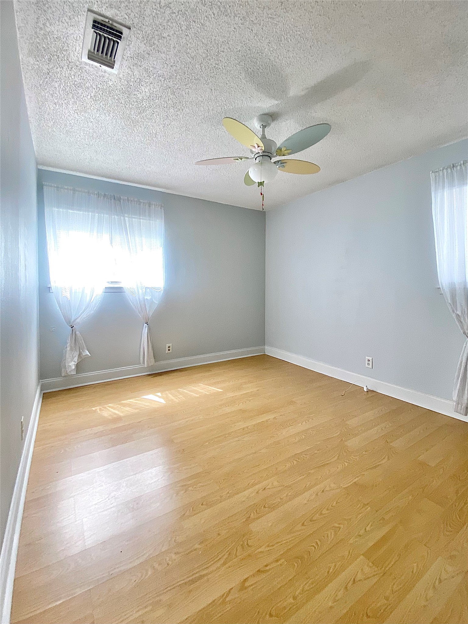 8602 Colonial Drive Austin, TX 78758 - Photo 11 of 15