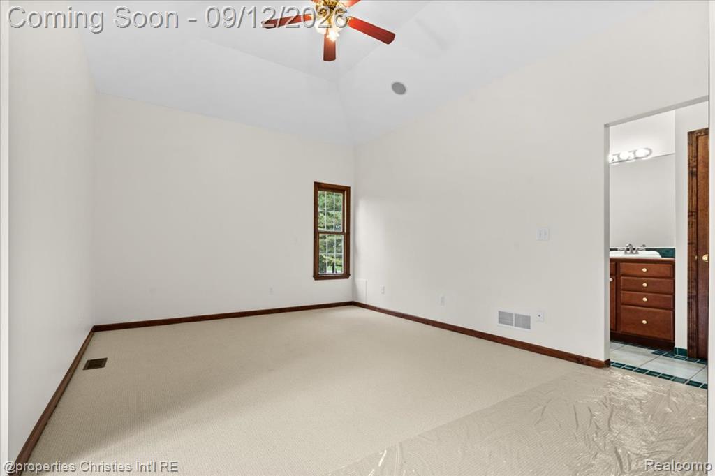 1143 Brewster Road Rochester Hills, MI 48306 - Photo 9 of 27 Gallery Image 9