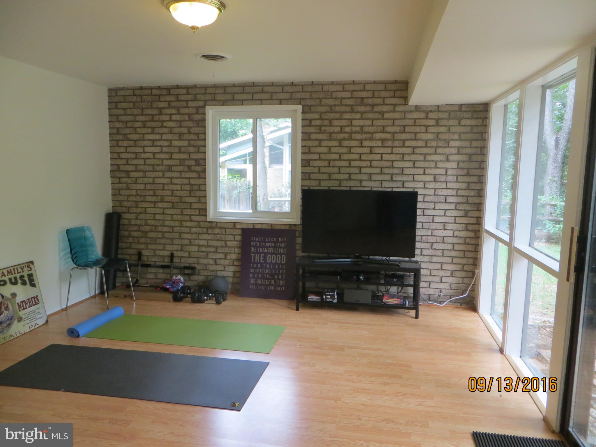 8105 Fenway Road Bethesda, MD 20817 - Photo 46 of 63