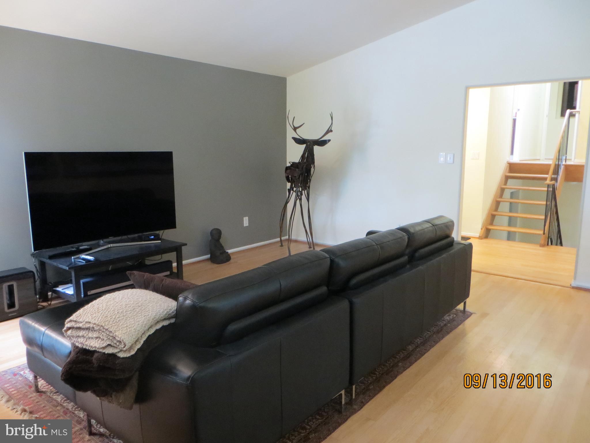 8105 Fenway Road Bethesda, MD 20817 - Photo 6 of 63