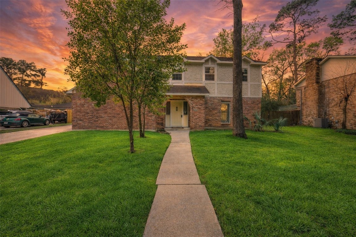 Welcome Home to 7611 Theisswood Rd.