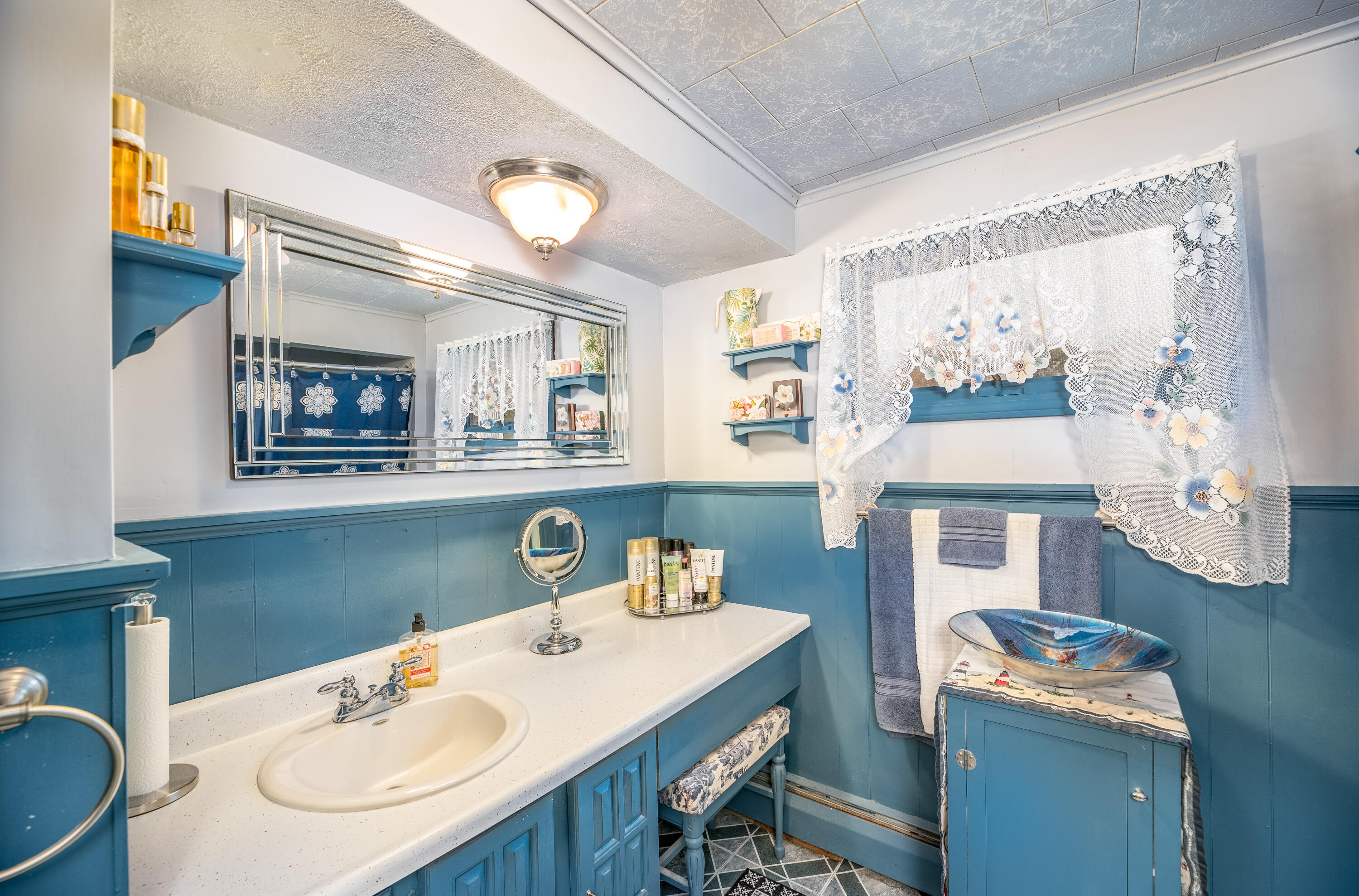 540-542 Garland Road Dexter, ME 04930 - Photo 15 of 33 Interior3