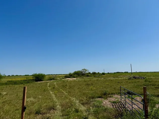 $475,000 | 1993 FM 2761 Road, Cat Spring, TX 78933