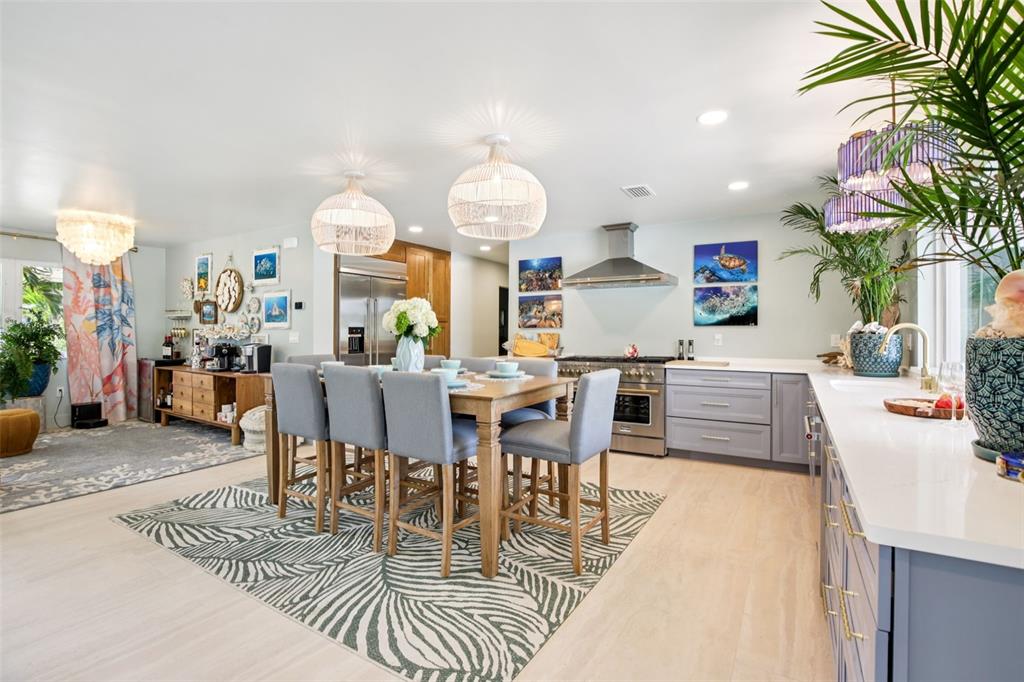 613 Buttonwood Drive Longboat Key, FL 34228 - Photo 12 of 48