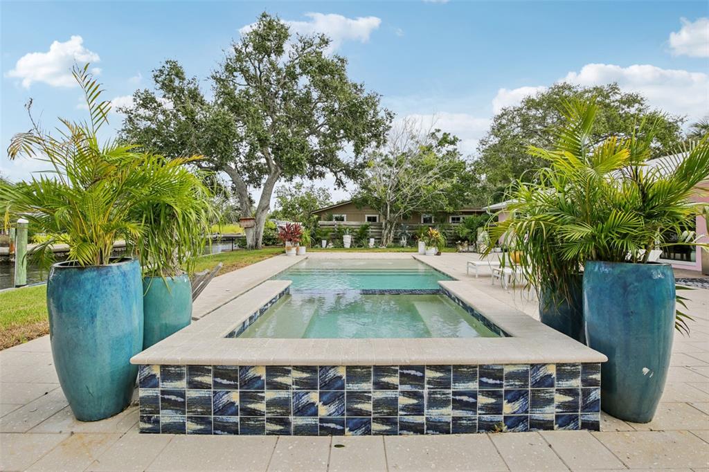 613 Buttonwood Drive Longboat Key, FL 34228 - Photo 39 of 48