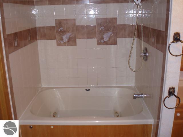 13792 South Cedar Run Road Traverse City, MI 49684 - Photo 6 of 9 1682571-5.JPG