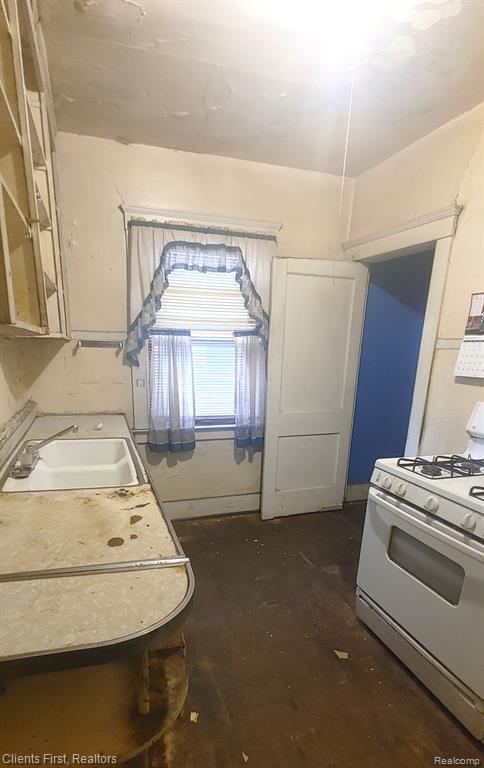 5401-5403 Joy Road Detroit, MI 48204 - Photo 8 of 9