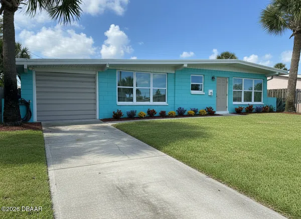 $395,000 | 107 Lynnhurst Drive, Ormond Beach, FL 32176