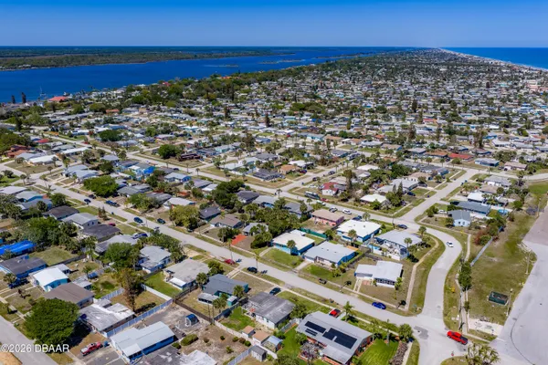 $395,000 | 107 Lynnhurst Drive, Ormond Beach, FL 32176