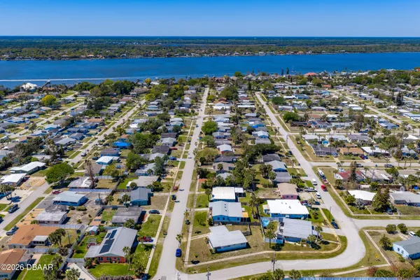 $395,000 | 107 Lynnhurst Drive, Ormond Beach, FL 32176