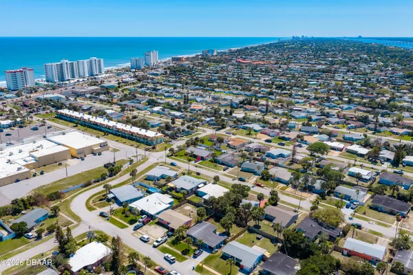 $395,000 | 107 Lynnhurst Drive, Ormond Beach, FL 32176