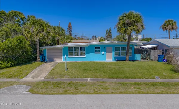 $395,000 | 107 Lynnhurst Drive, Ormond Beach, FL 32176