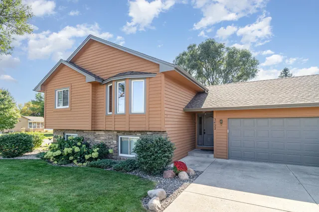 $394,900 | 3422 134th Avenue Northwest, Andover, MN 55304