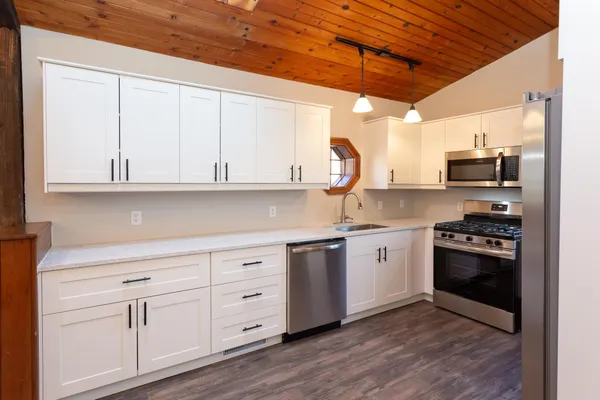 $279,000 | 802 West Avenue, Red Wing, MN 55066