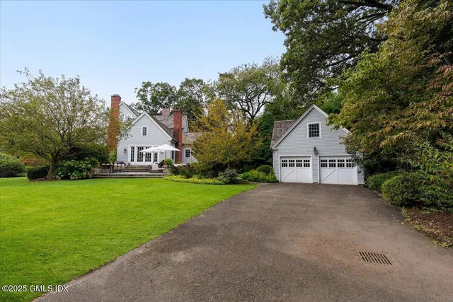 a view of a house with garden
