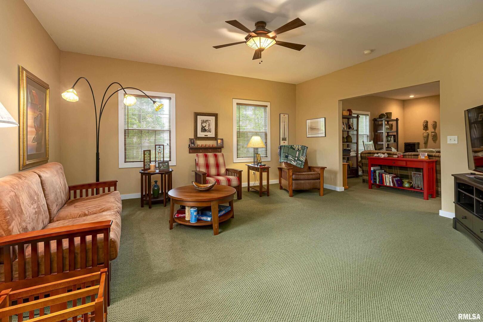 1127 Cedar Ridge Drive Carbondale, IL 62901 - Photo 13 of 40