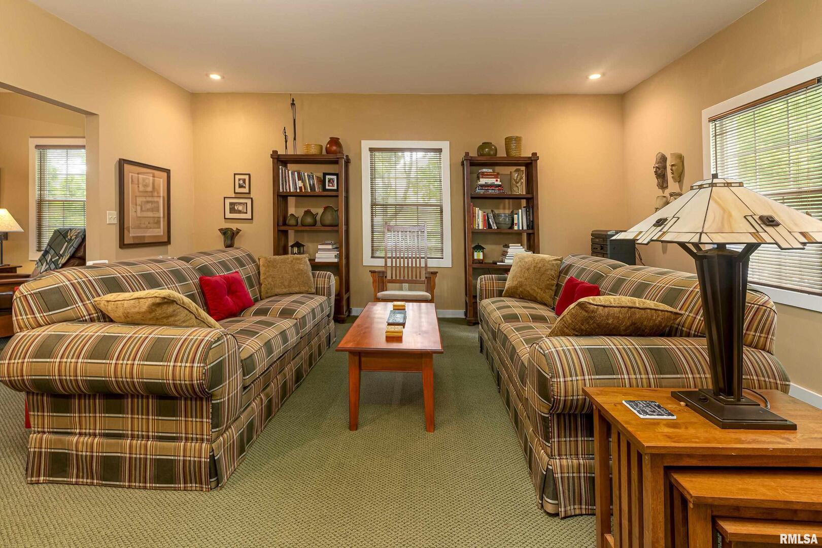 1127 Cedar Ridge Drive Carbondale, IL 62901 - Photo 15 of 40