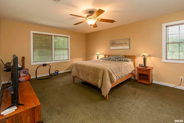 $309,900 | 1127 Cedar Ridge Drive, Carbondale, IL 62901