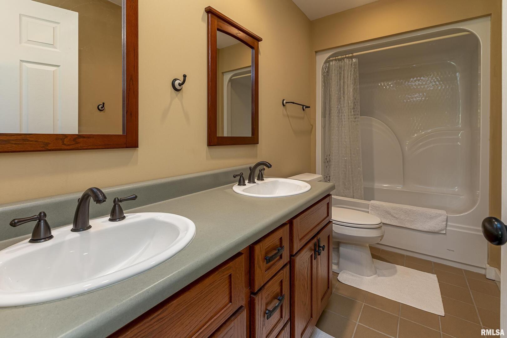 1127 Cedar Ridge Drive Carbondale, IL 62901 - Photo 27 of 40