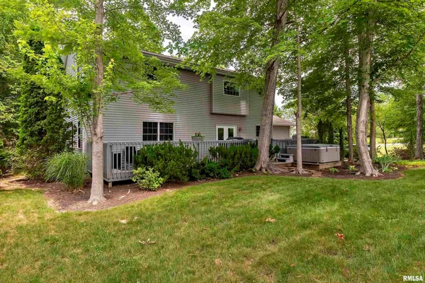 $309,900 | 1127 Cedar Ridge Drive, Carbondale, IL 62901