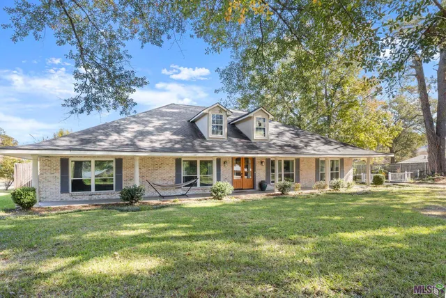 $2,600 | 533 Rushing Road West, Denham Springs, LA 70726