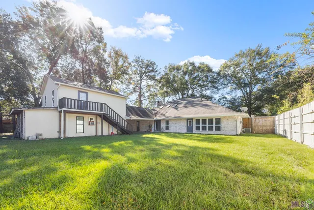 $2,600 | 533 Rushing Road West, Denham Springs, LA 70726