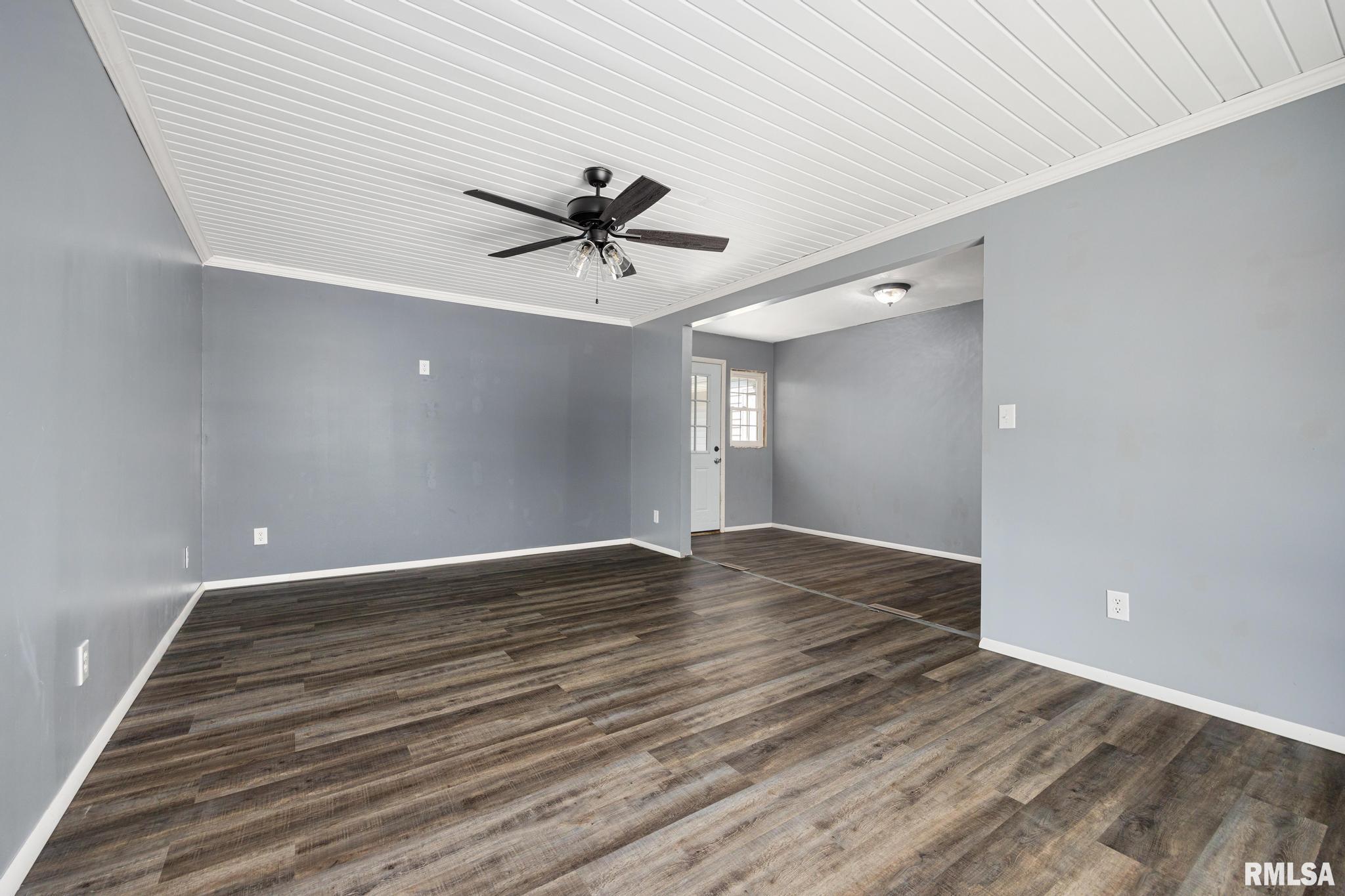 4913 North Ronald Road Peoria, IL 61614 - Photo 14 of 37