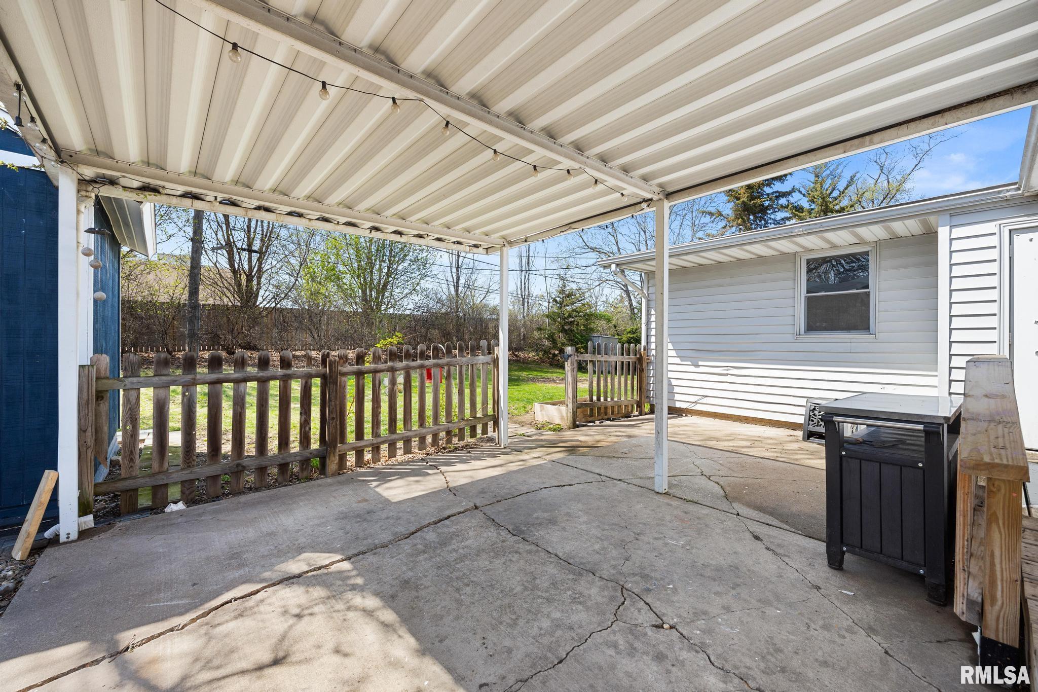 4913 North Ronald Road Peoria, IL 61614 - Photo 33 of 37