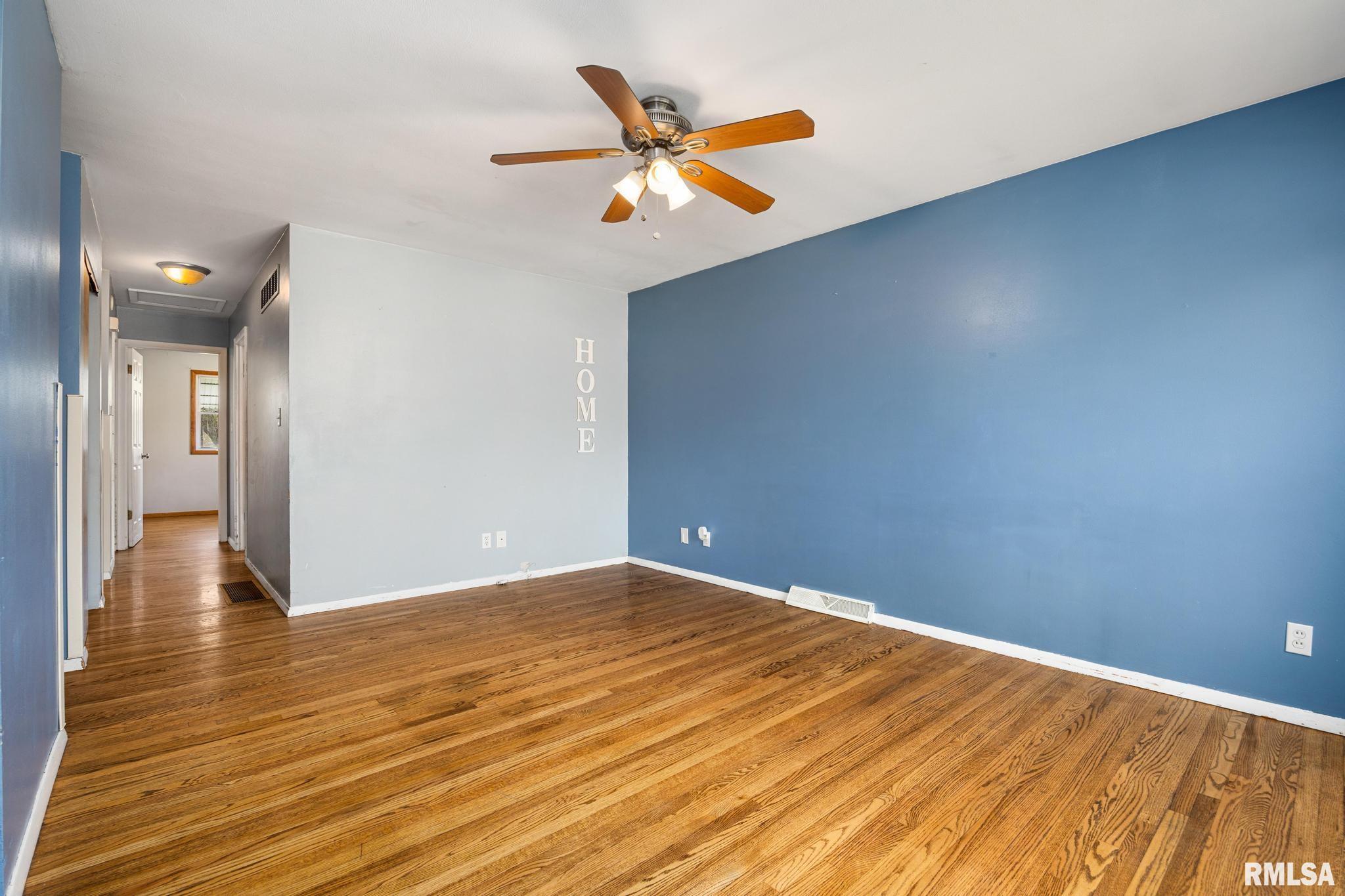 4913 North Ronald Road Peoria, IL 61614 - Photo 5 of 37